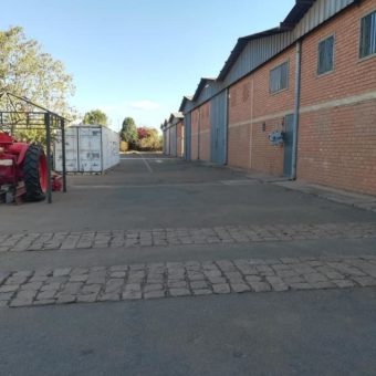 Hangars pour usage de stockage ou industriel, Antanandrano