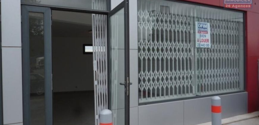 Local de 42M2 pour usage bureau ou professionnel,Ambohibao