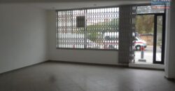 Local de 42M2 pour usage bureau ou professionnel,Ambohibao