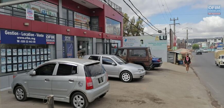 Local de 42M2 pour usage bureau ou professionnel,Ambohibao