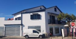 Local professionnel de 43.50 m2 avec deux vitrines, Saint Louis