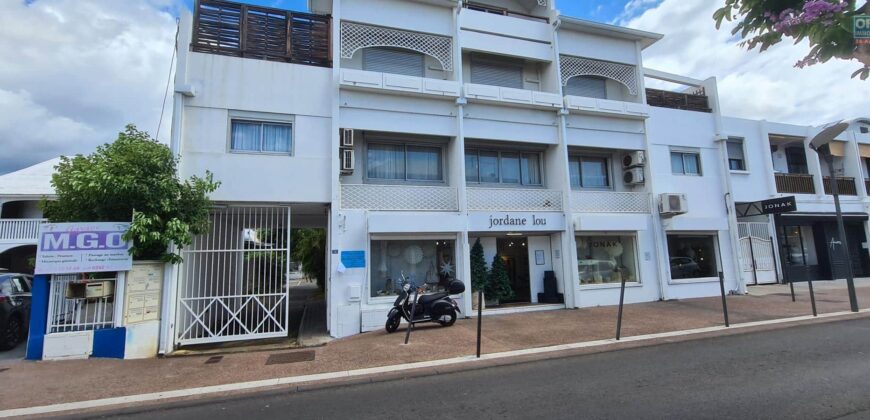 Local Professionnel de 77m2 au centre-ville de Saint Paul