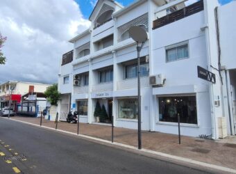 Local Professionnel de 77m2 au centre-ville de Saint Paul