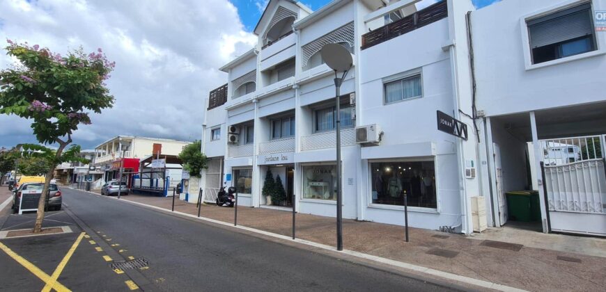 Local Professionnel de 77m2 au centre-ville de Saint Paul