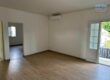 Appartement en local professionnel en centre ville de Saint-André