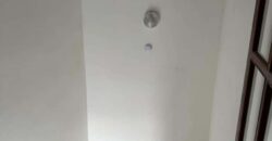 Appartement en local professionnel en centre ville de Saint-André