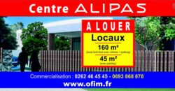 En location un nouveau local commercial de 160 m² avec parking à Saint André