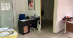 Location d’un local commercial en plein centre-ville de Ravine des Cabris