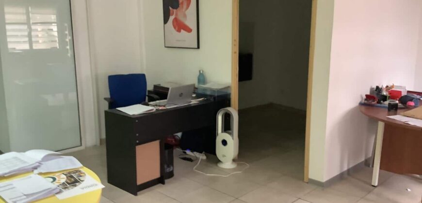 Location d’un local commercial en plein centre-ville de Ravine des Cabris
