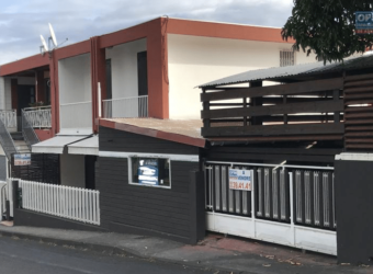 À vendre propriété commerciale avec partie résidentielle à La Rivière Saint Louis
