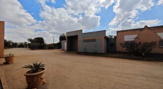 Entrepôt de 225 m² à louer dans un quartier sécurisé à Ambatolampy Tsimahafotsy.