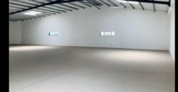 A louer : entrepôt de 594 m² sur 2 niveaux à Ambohibao, Antananarivo