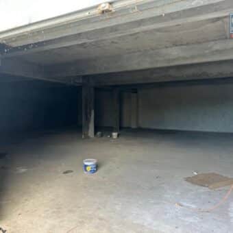 A louer : Local commercial de 150 m², idéal pour le stockage à Saint-Pierre