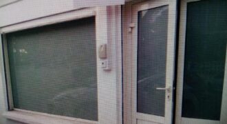 A louer local commercial de 49m2 avec parking à Saint Paul