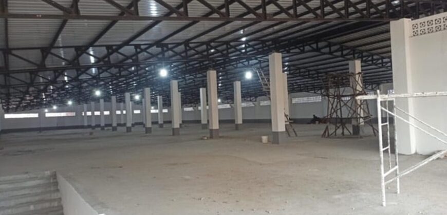 A Louer : Entrepôt neuf de 4000 m² en zone commerciale et industrielle à Anosizato- Tananarive
