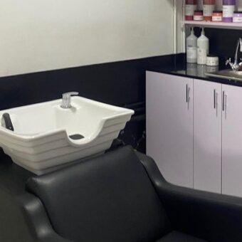 A vendre : Fonds de commerce – Salon de beauté à Ampefiloha-Tananarive
