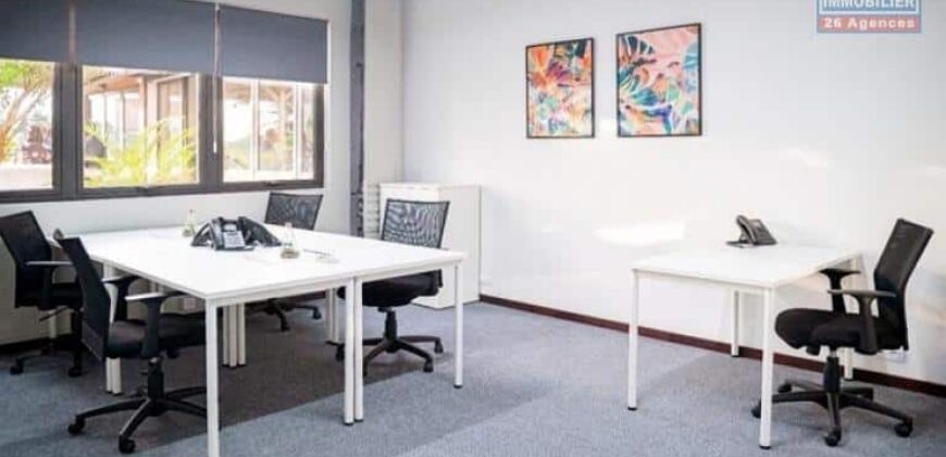 Location: Bureau moderne et flexible pour start-up ou petite équipe à Grand Baie