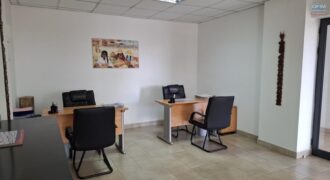 A louer un local commercial ou bureau de 27 m² en bord de route à Ivandry
