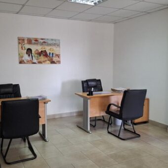 A louer un local commercial ou bureau de 27 m² en bord de route à Ivandry