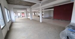 A louer : locaux commerciaux de 12 m² au 1er étage, en bord de route à Andravoahangy