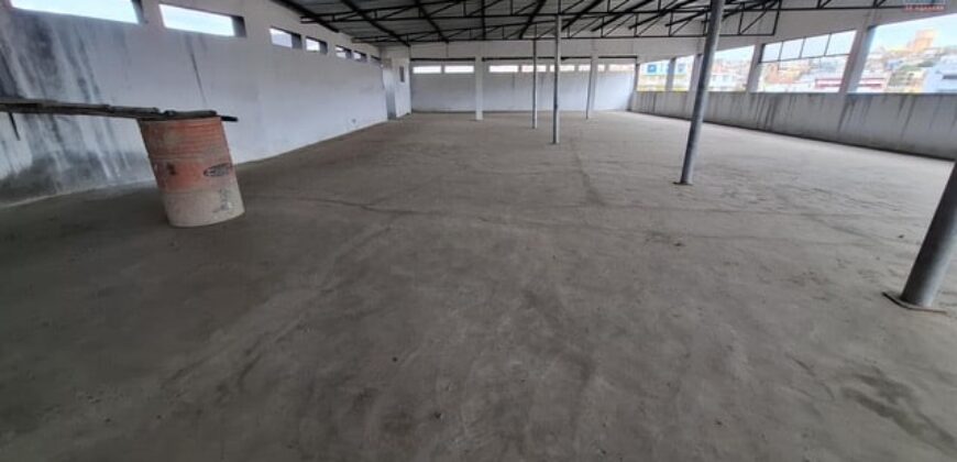 Location d’un un entrepôt de 495 m²avec parking à Andravoahangy