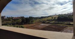 A vendre complexe hôtelier spacieux à finaliser sur un terrain de 4 050 m² situé à Faravohitra Avaratra
