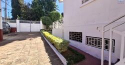 A louer un local professionnel de 49m2 avec parking à moins de 5min d’ivandry.