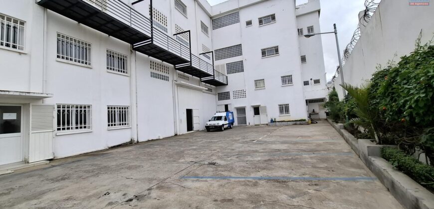 Location d’un entrepôt de 480 m² à Ambolokandrina  à 30 min du centre-ville