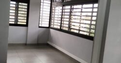 A louer un local professionnel de 508m2 avec parking à Ankorondrano