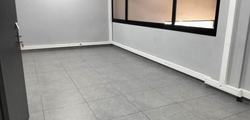 A louer un local professionnel de 508m2 avec parking à Ankorondrano