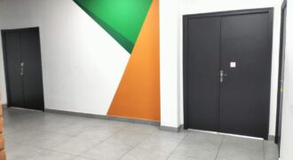 A louer un local professionnel de 251m2 proche de centre ville dans un quartier d’affaires à Ankorondrano