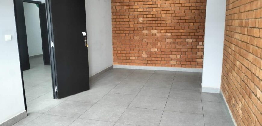 A louer un local professionnel de 251m2 proche de centre ville dans un quartier d’affaires à Ankorondrano
