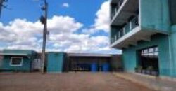 À vendre : Propriété avec dépôt de 600 m² et bureaux sur un terrain de 2 500 m² à Ambohidratrimo