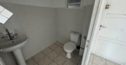 A louer un local commercial ou professionnel de 83 m2 situé dans un quartier dynamique au Tampon 14 ème