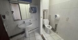 À louer un local professionnelle ou commercial de 66 m2 situé proche du centre-ville du Tampon