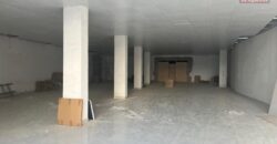 A louer un local professionnel de 304m2 avec parking à Andraharo