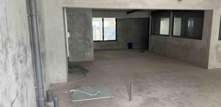 En vente un local commercial de 97 m² idéalement situé à Saint-Denis