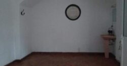 À louer un local professionnel en bord de route à Antsahavola