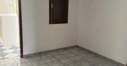 Location d’un local professionnel de 160 m2 situe dans une enceinte sécurisée à Saline Les Hauts