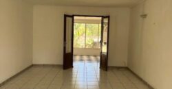 Location d’un local professionnel de 160 m2 situe dans une enceinte sécurisée à Saline Les Hauts