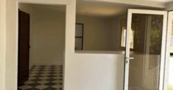 Location d’un local professionnel de 160 m2 situe dans une enceinte sécurisée à Saline Les Hauts