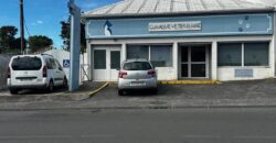 A louer local commercial de 102m2 avec parking en centre ville de Saint-André