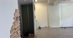 À louer un local commercial de 63m2 n plein centre ville de Saint Pierre