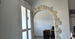 À louer un local commercial de 63m2 n plein centre ville de Saint Pierre