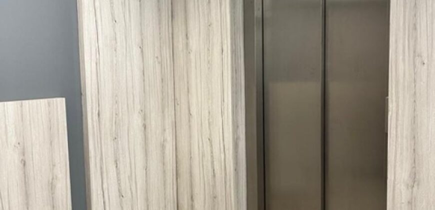 À louer : 4 bureaux professionnels de 1 000 m² chacun sur 4 niveaux à Alarobia