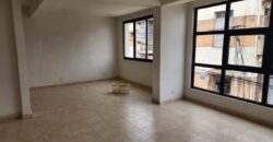A LOUER – Local professionnel avec rooftop d’Antaninandro