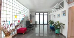 À louer un local professionnel de 100m2 proche des commerces à Tsimbazaza