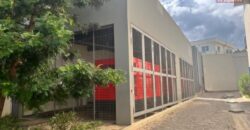 Bureaux 3 000 m² avec parking à louer sur 3 niveaux – Alarobia