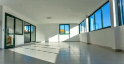 À louer : immeuble de bureaux sur 3 niveaux idéalement situé à Antsahavola Tananarive