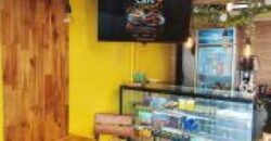 En vente le snack café Lîlo Café d’environ 40 m2 situé en centre-ville de Saint-Louis Réunion